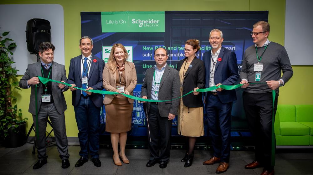 Schneider Electric Innovation Lab: Digital Buildings facility in Montreal