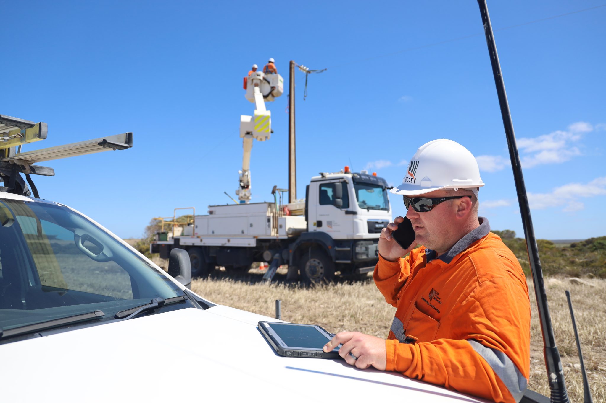 Connected Fleets: Supporting Utility Field Workers with the Right ...