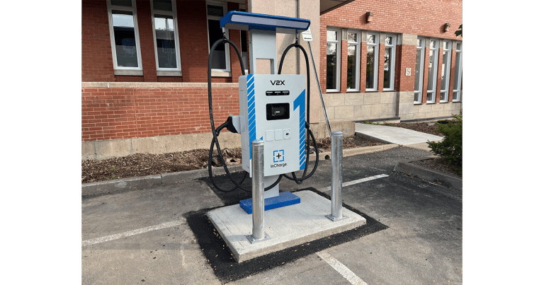 Victoriaville Municipal V2X Charging Station in Collaboration with Polara