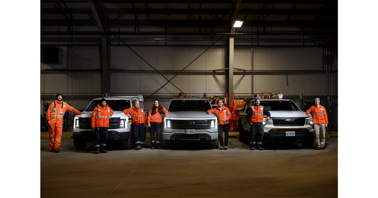 Hydro Ottawa Drives Green Efforts with 15 per cent EV Fleet and Customer Decarbonization Initiatives